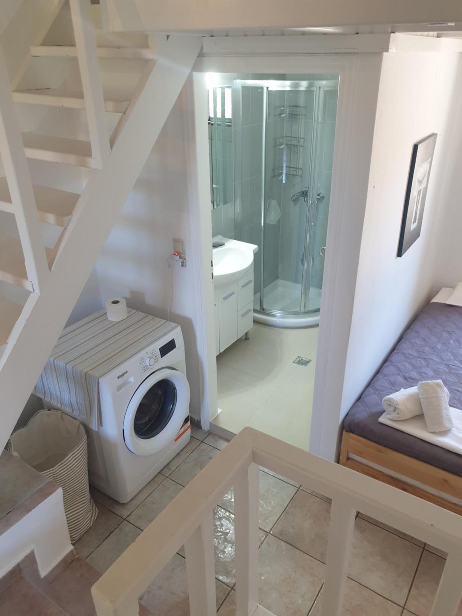 Aeolus Pool Apts ปาเลกาสตรอน ภายนอก รูปภาพ