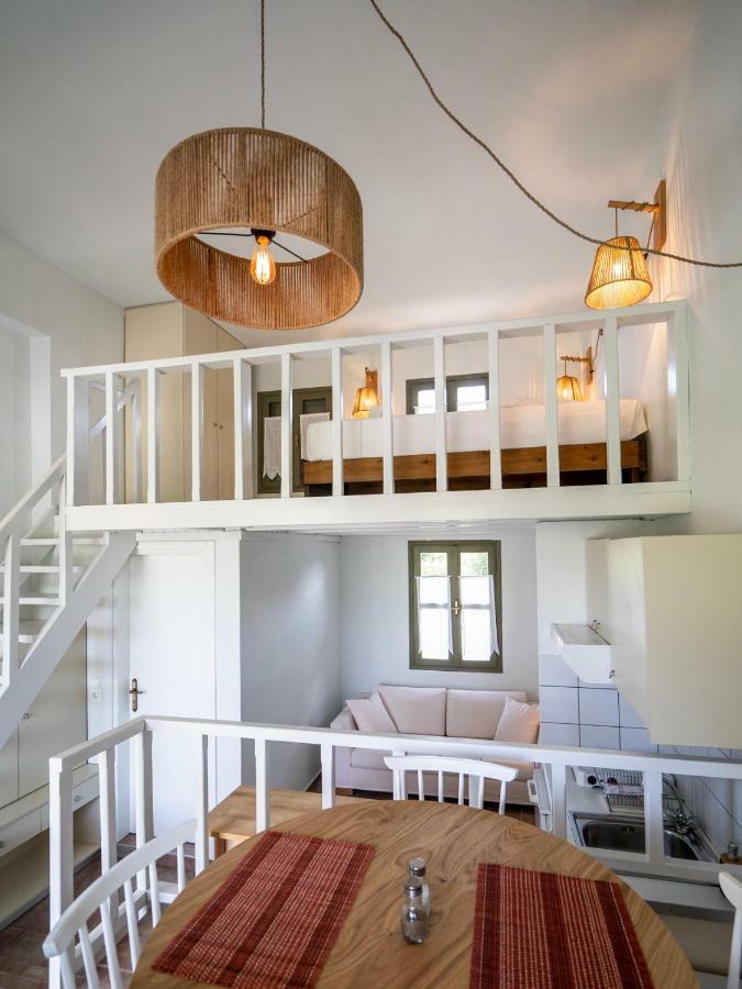 Aeolus Pool Apts ปาเลกาสตรอน ภายนอก รูปภาพ